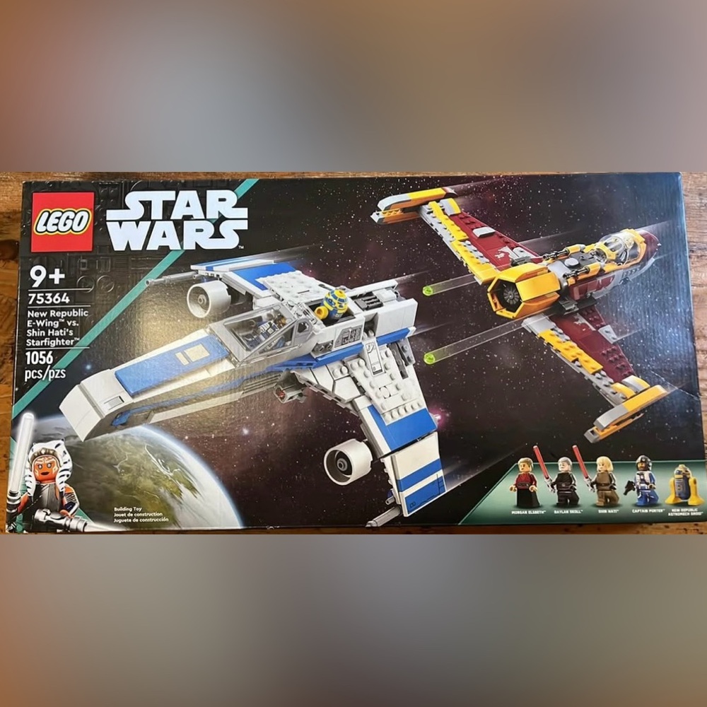Lego Star Wars New Republic E-Wing vs. Shin Hati’s Starfighter